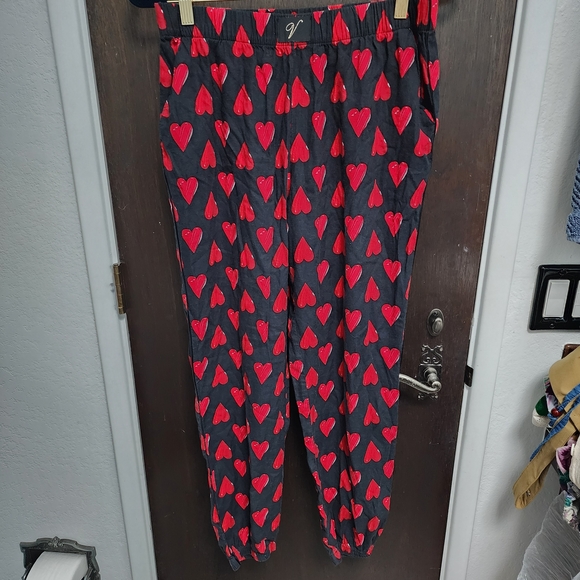 Black and Red Heart Patterned  Lounge Or Pajama Pants S - Picture 2 of 7